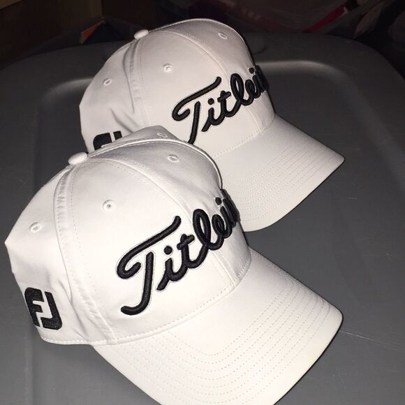 NWOT New Titleist Tour White Poly/Spandex Performance FJ ProV1 Golf Hat Cap Wash - Picture 3 of 8